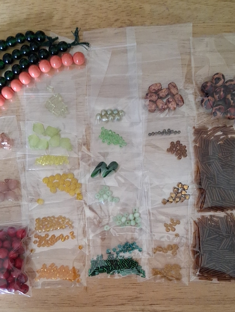 NWOT Mixed Bead Lot HH108